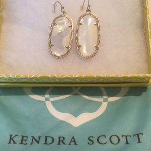 Kendra Scott Gold Earrings in White Pearl